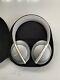 Bose 700 Noise Cancelling Over-ear Wireless Bluetooth Headphones Remote Silver