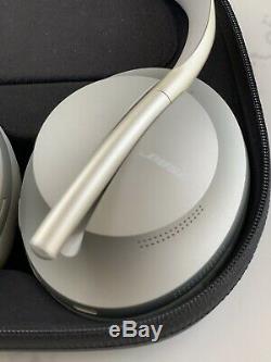 Bose 700 Noise Cancelling Over-Ear Wireless Bluetooth Headphones Remote Silver