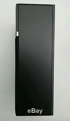 Bose SoundTouch 10 Bluetooth Speaker Black withsealed remote and power cable