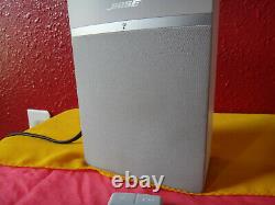 Bose SoundTouch-10 WHITE BlueTooth Wireless Music System & REMOTE Works Fine