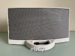 Bose Wireless SoundDock System & Remote for Any Bluetooth Audio Device Bundle